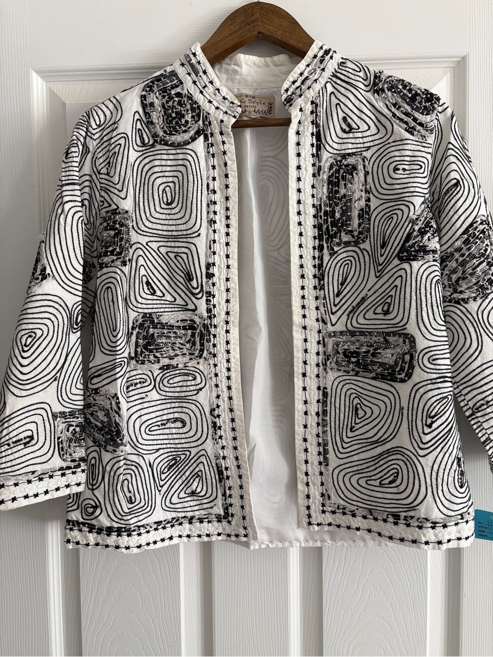 White & Black Patterned Open-Front Blazer - Women